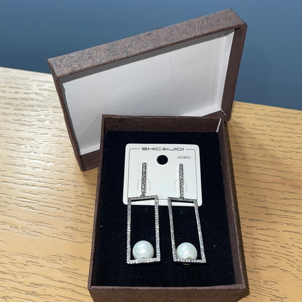 NEW IN BOX LUMINANCE RHINESTONE STATEMENT PEARL DROP DANGLE EARRINGS